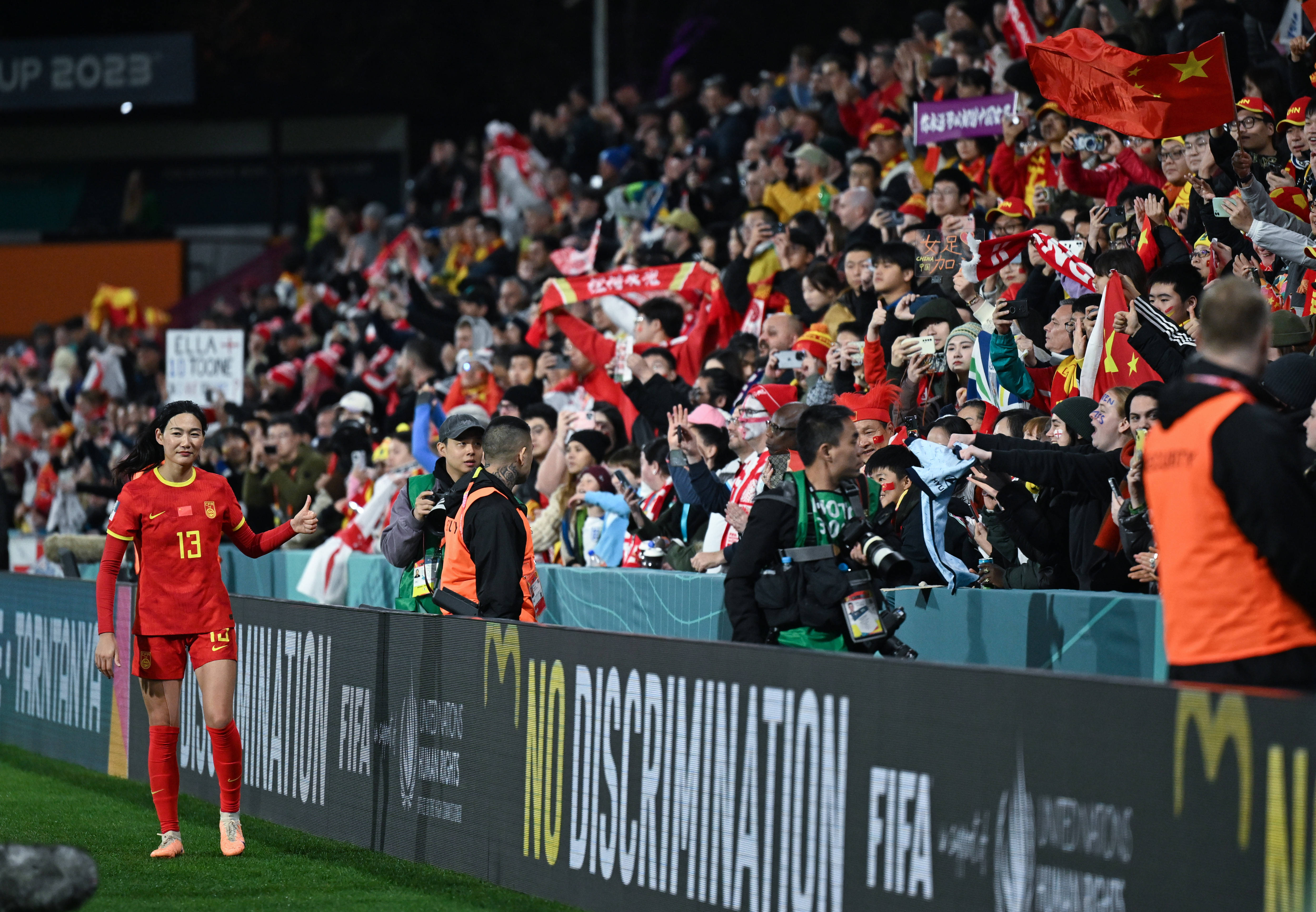 葡萄牙明星在国际比赛中表现出色，引发媒体赞扬的简单介绍