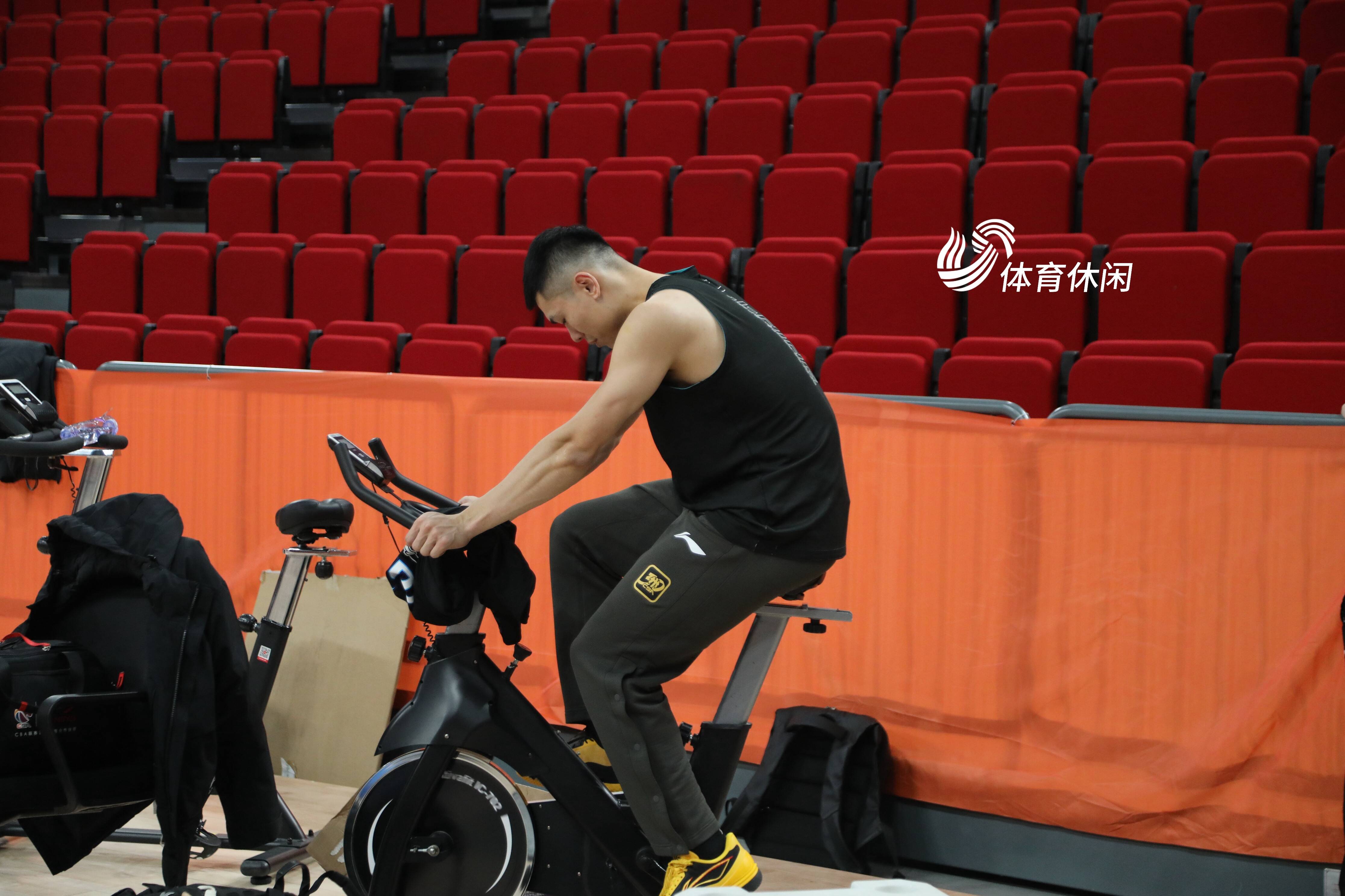 山东男篮击败上海，积极备战下一场比赛