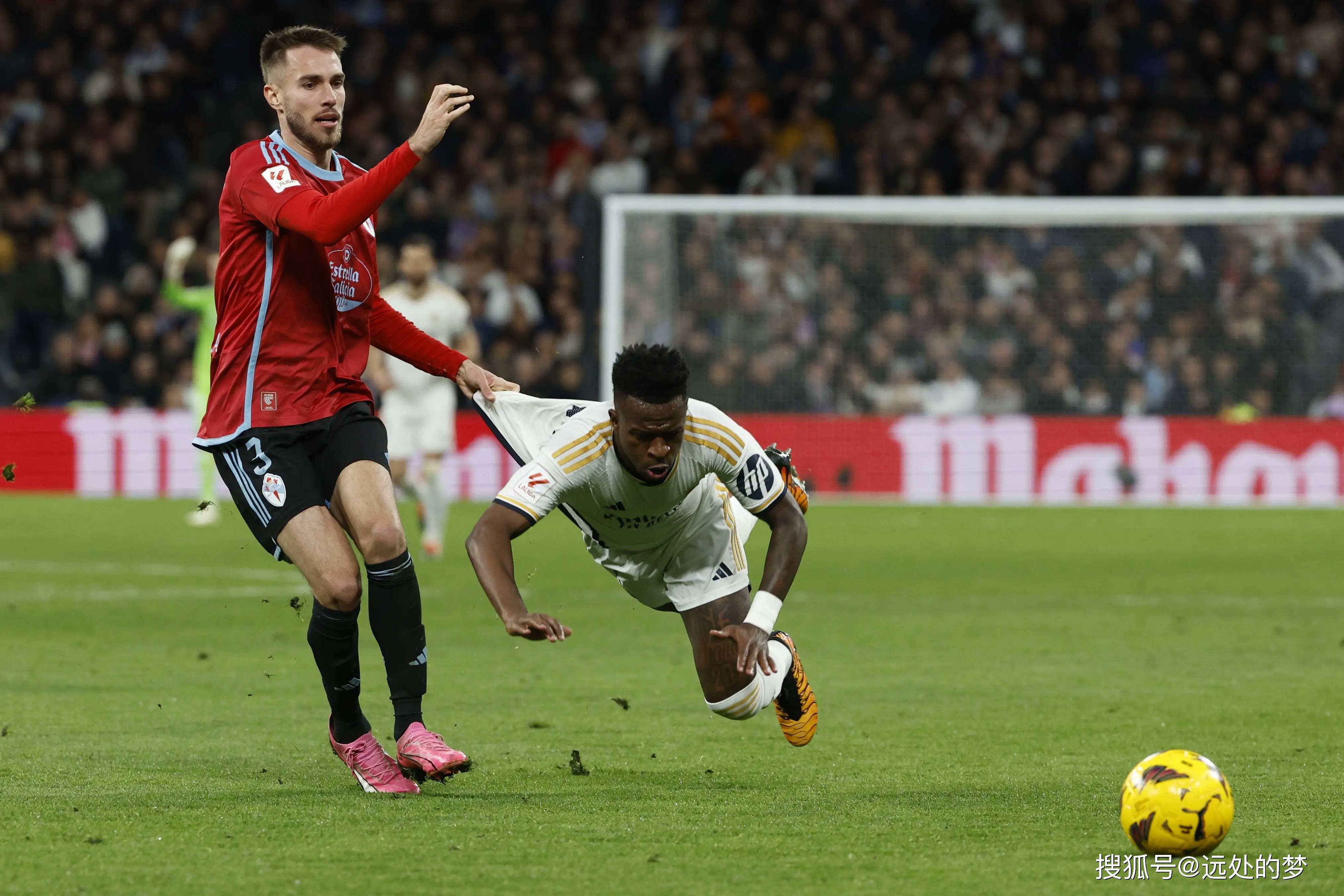  塔图姆巅峰对决，Faker与70激战巴塞罗那分钟，势不可挡胜负难料！